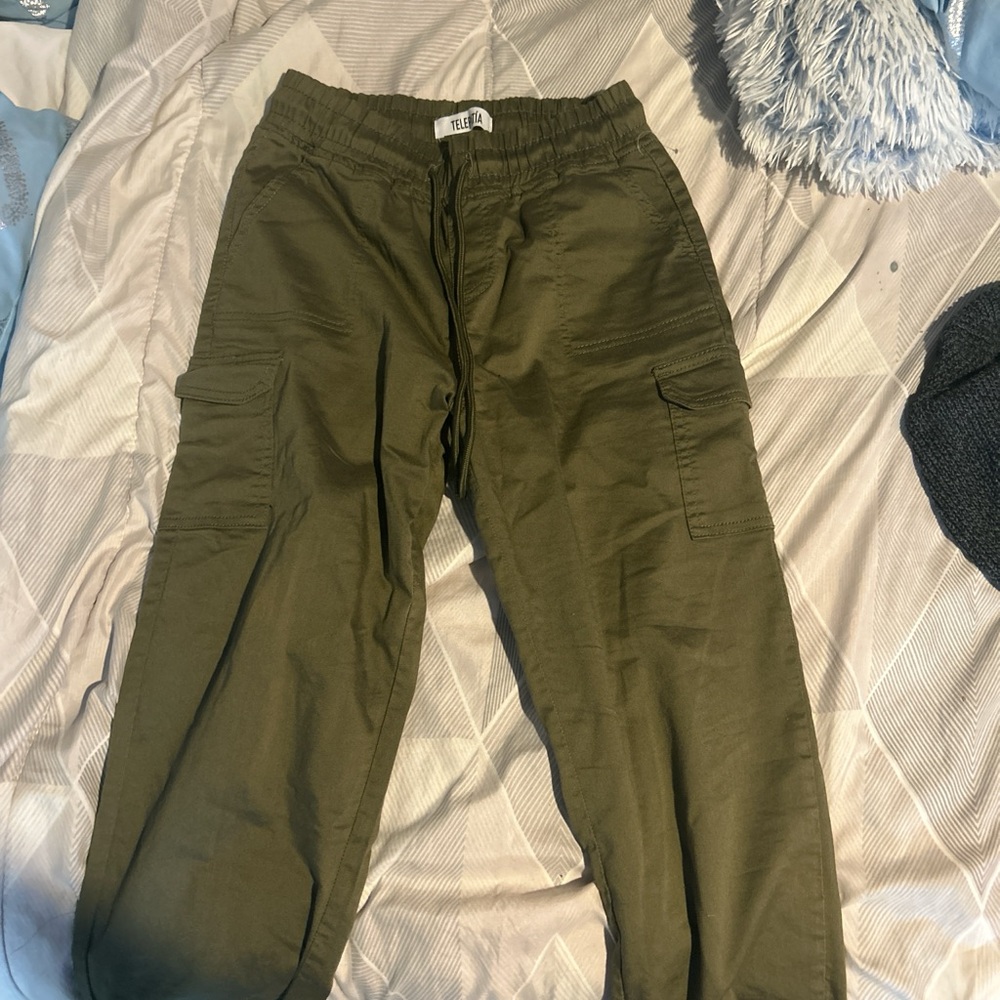 women’s Dark Green Cargo Pants